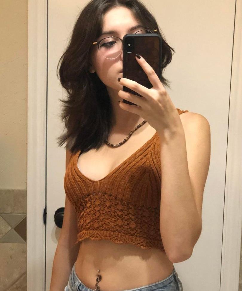 21P Faevrise nude