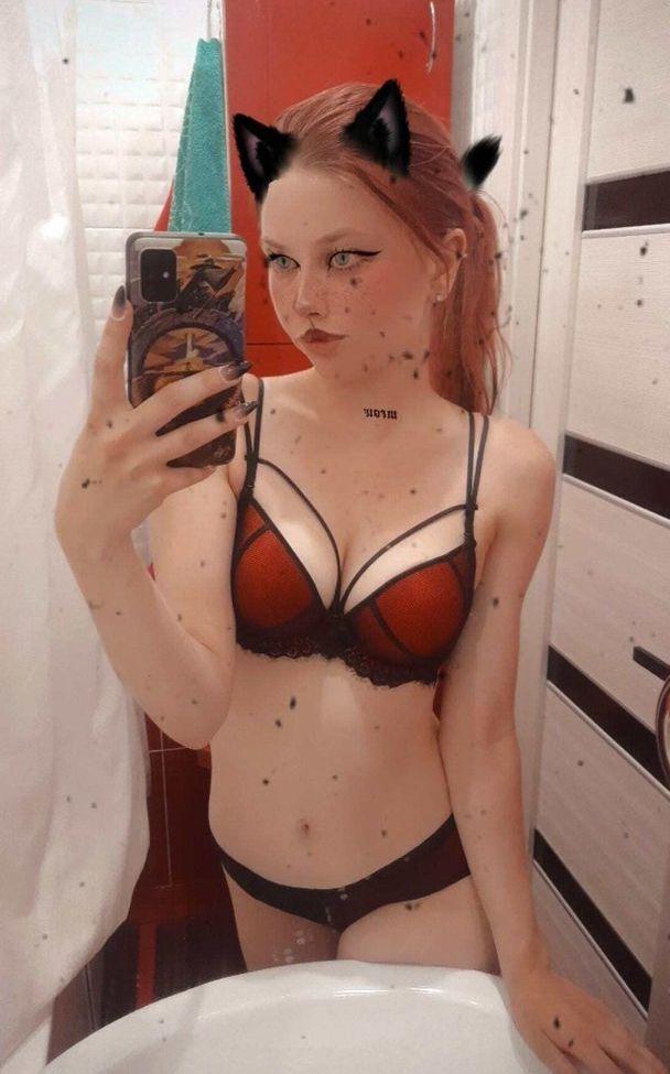 25P Alexandra Bessonova nude