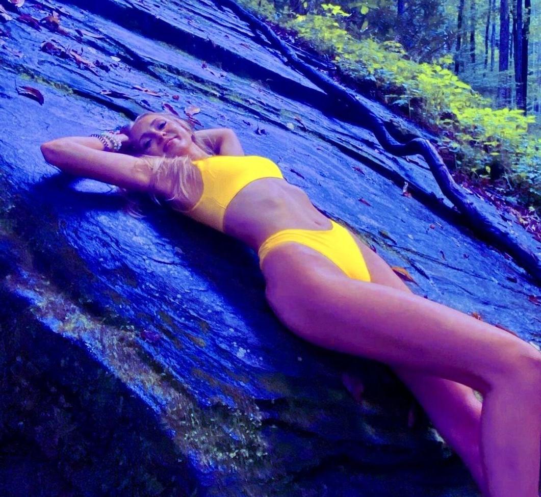 25P Melissa Danilov nude