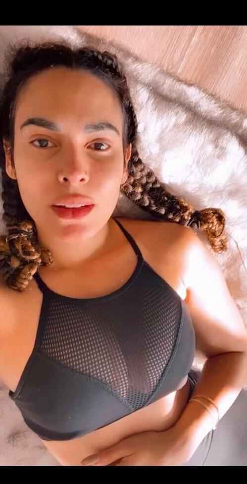 25P Nadine Velazquez nude