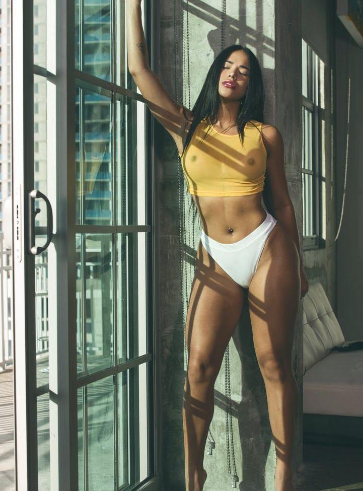 21P Diana levy nude