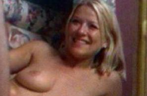 19P Zoe Lucker nude