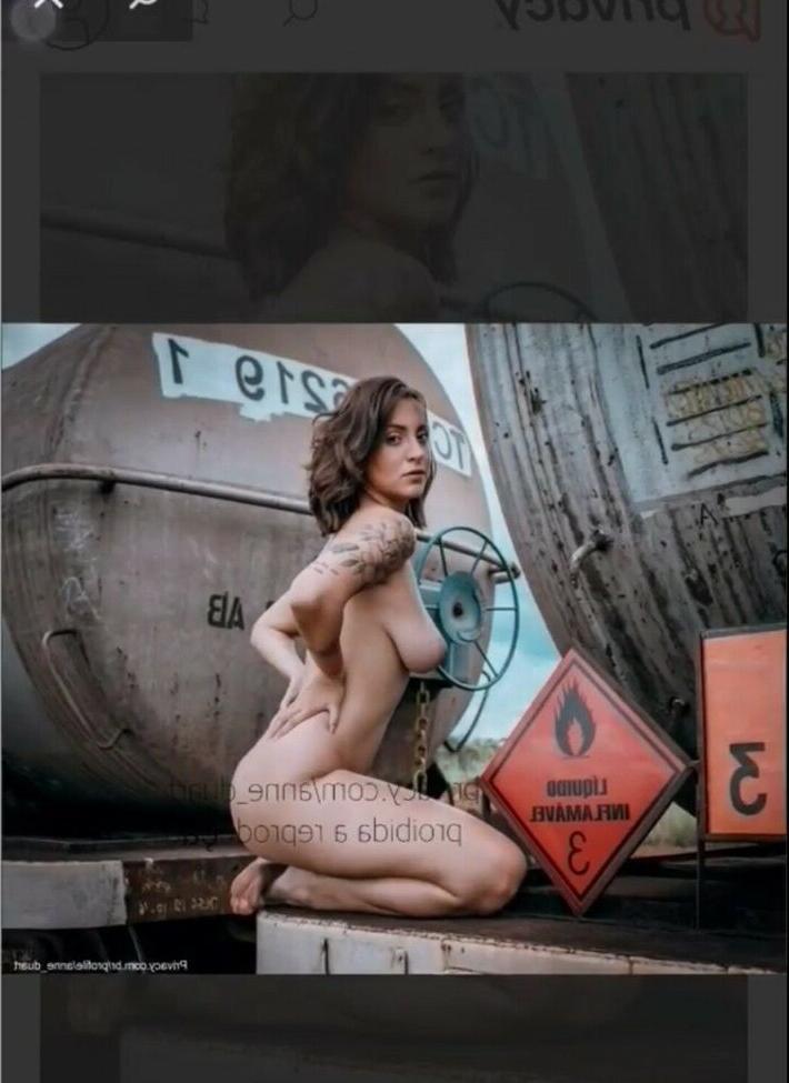 7P Giulianne Duarte nude