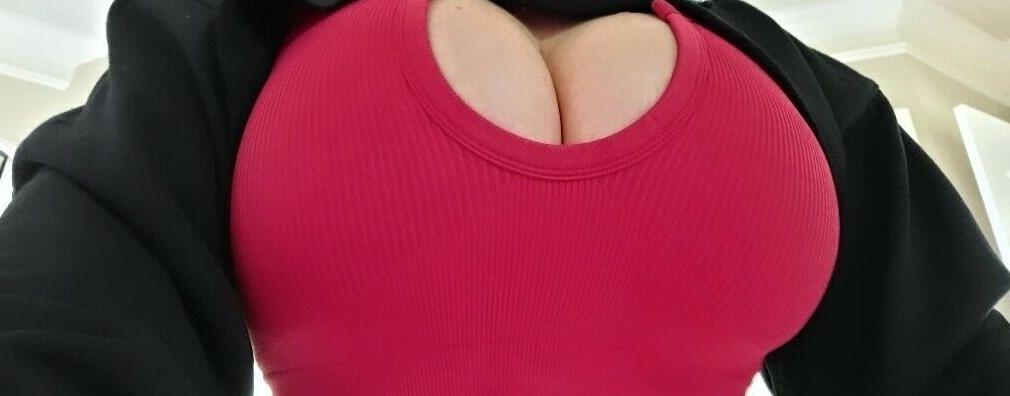 25P All Things Ely nude