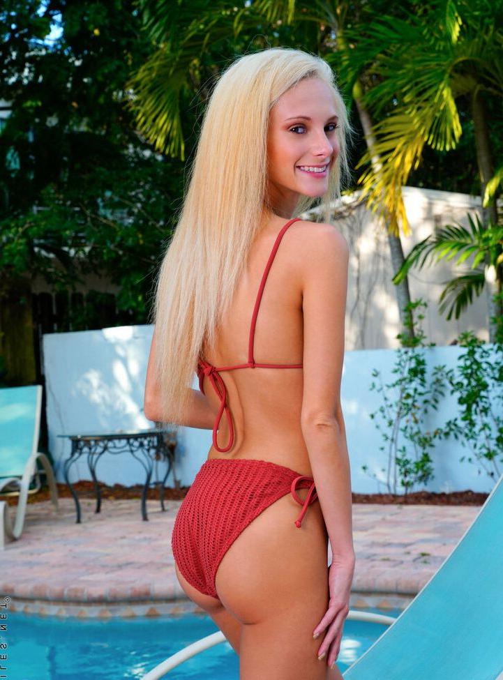 25P Sadie Hartz nude