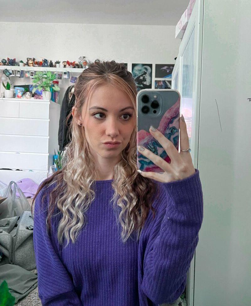 21P Echochlo nude