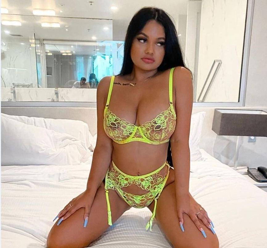 25P Ari Kumar nude