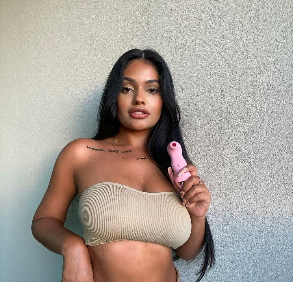 25P Ari Kumar nude