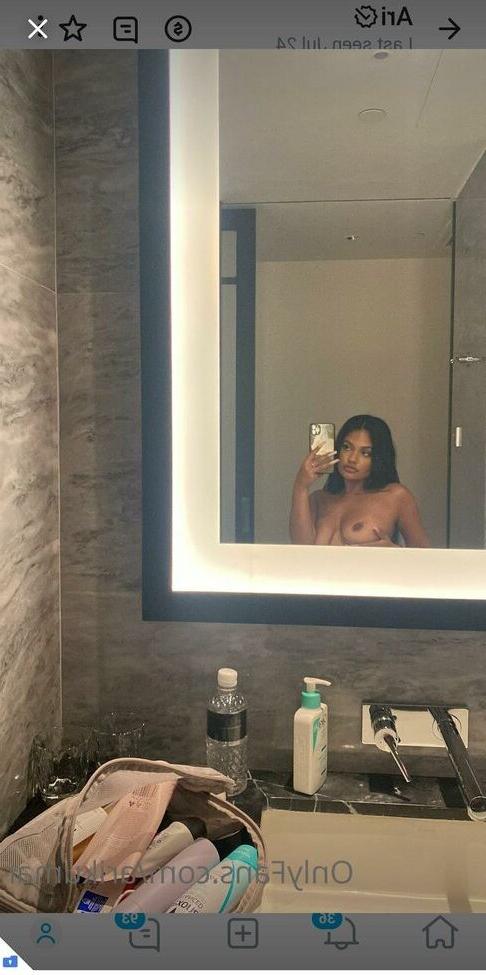 25P Ari Kumar nude