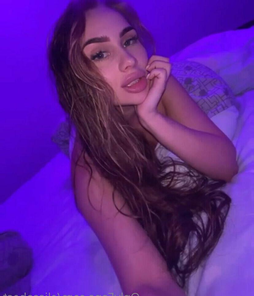 25P Elissabest nude