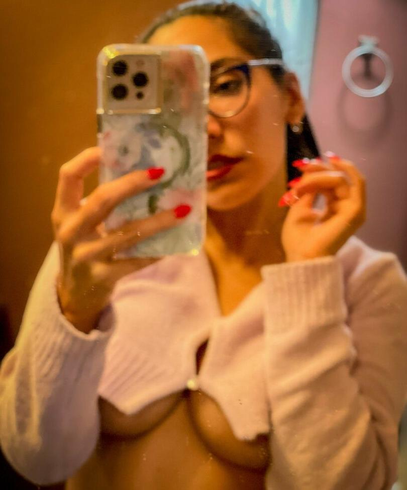 25P Wokies Asmr nude