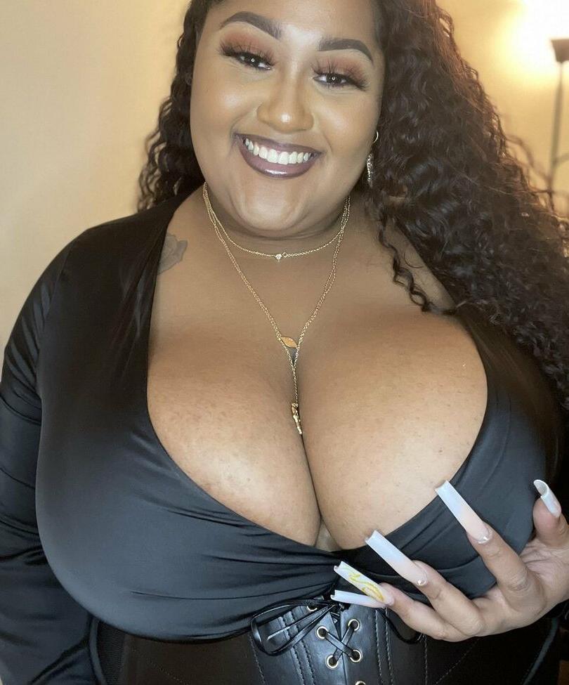 15P AnyaiTheSaiyan nude