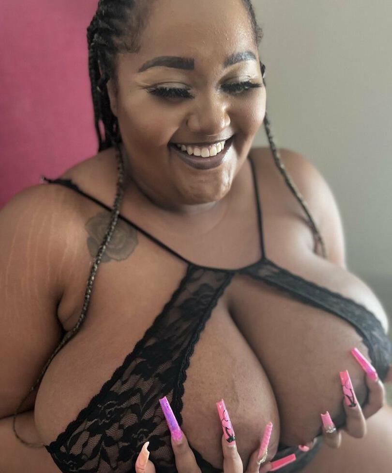15P AnyaiTheSaiyan nude