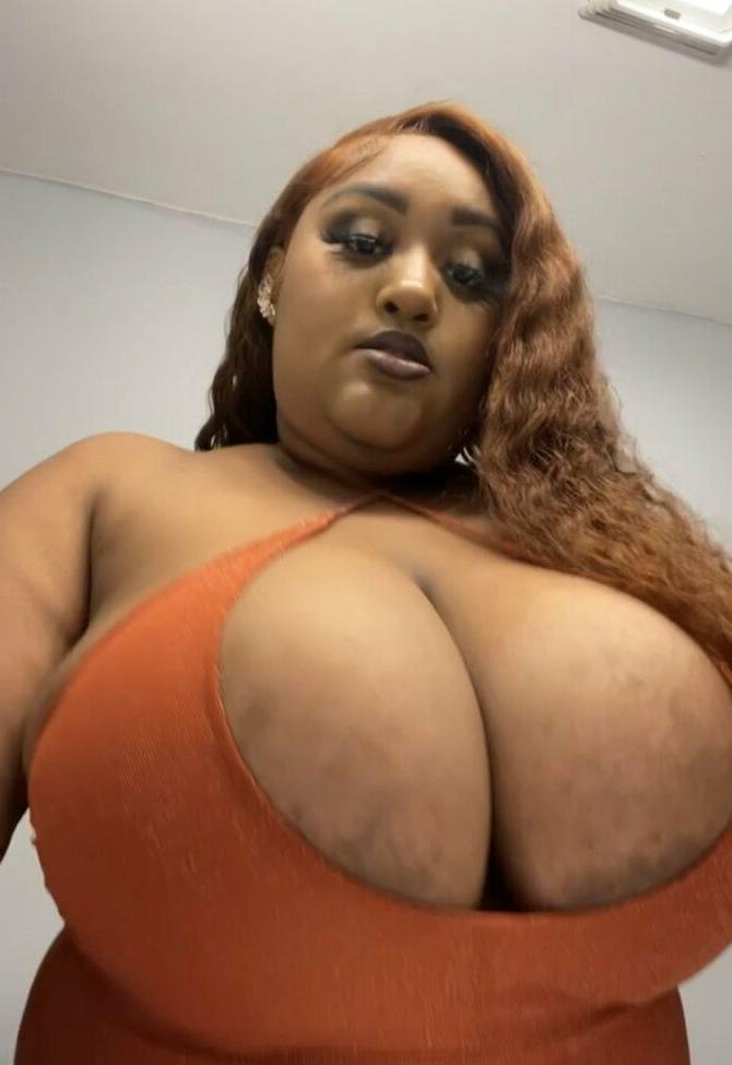 15P AnyaiTheSaiyan nude