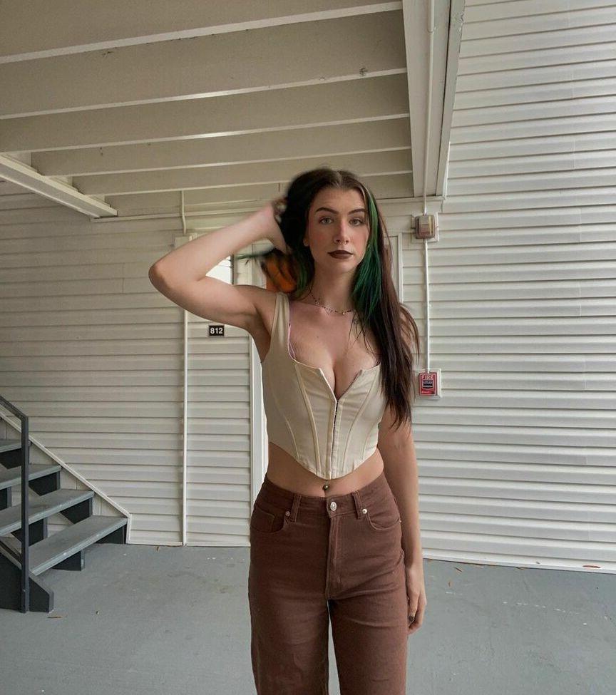 25P Akamerae_ nude