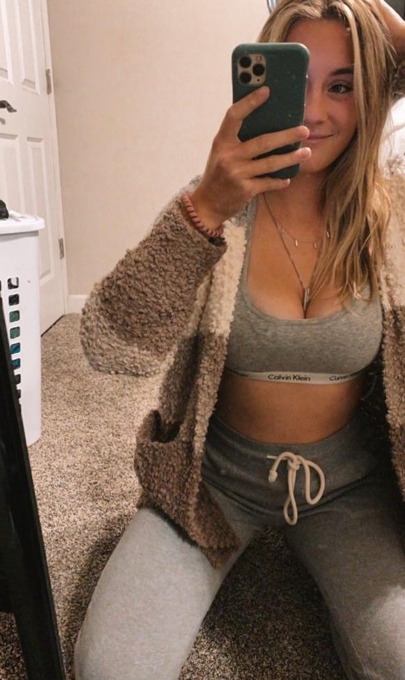 12P Madalynfreider nude