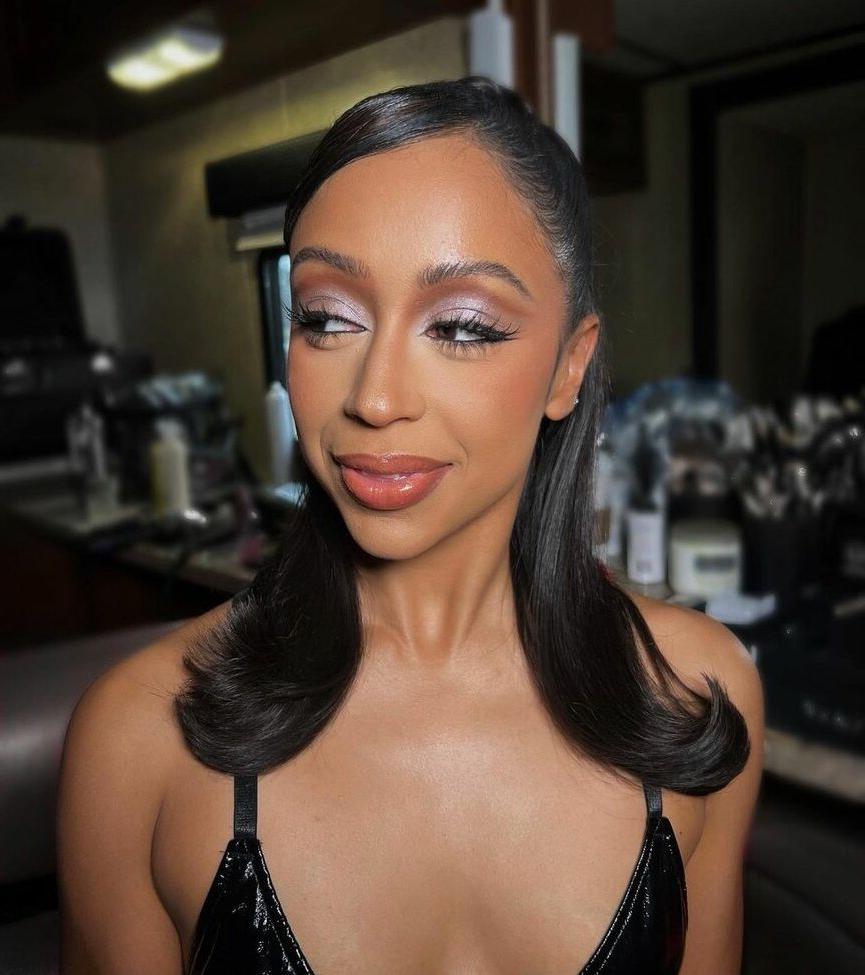 23P Liza Koshy nude