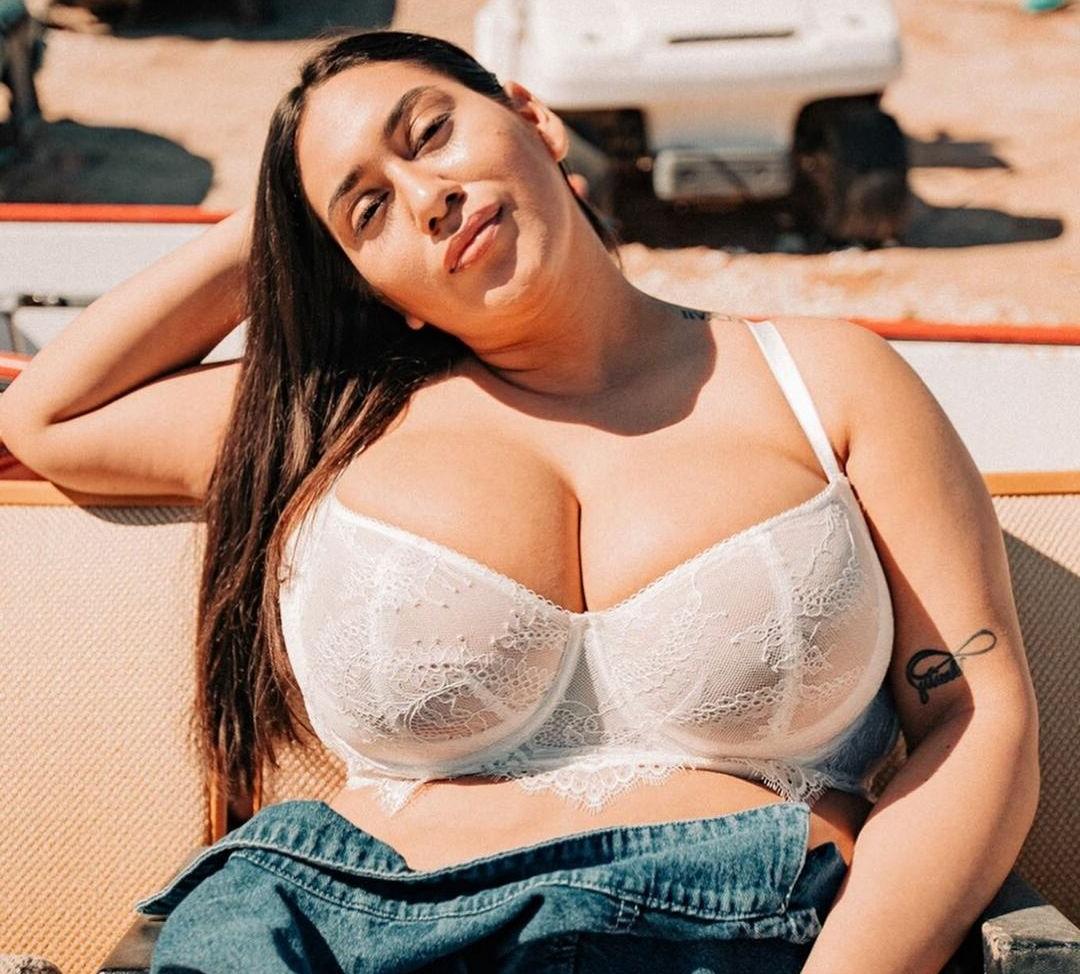 25P Rosa Guttierez nude