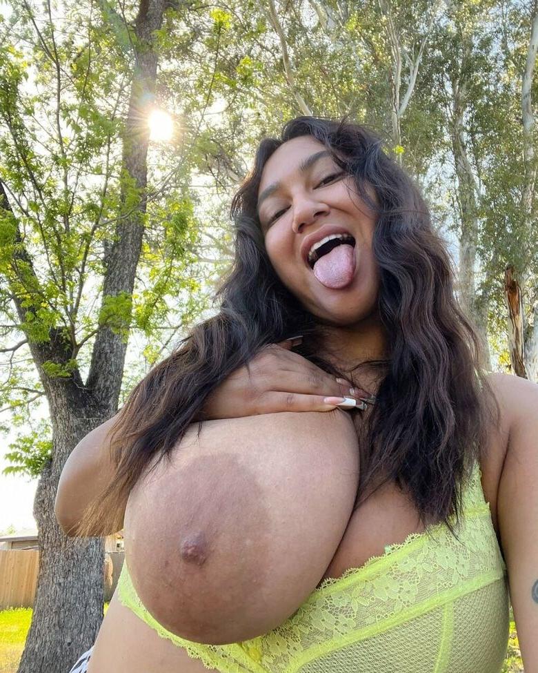 25P Rosa Guttierez nude