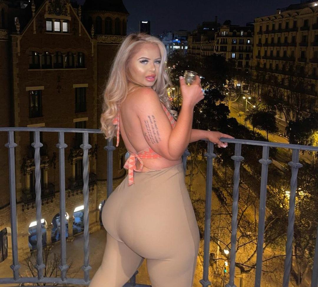 19P Esmee Dream nude