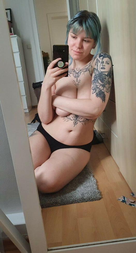 25P BobacoreCos nude