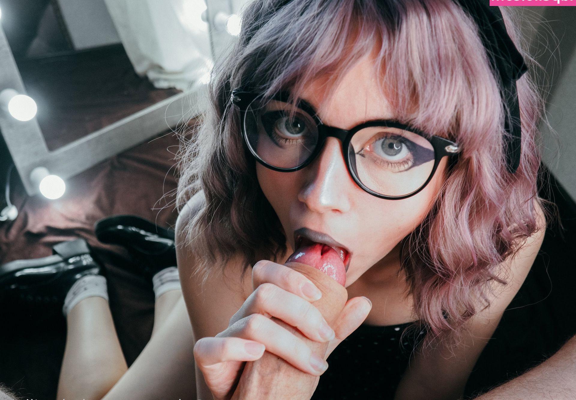 25P Yourbabyvillian nude