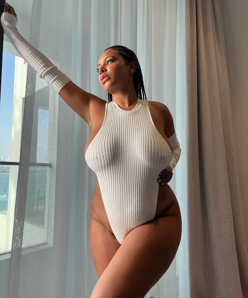 15P Chanelle Mauricette nude