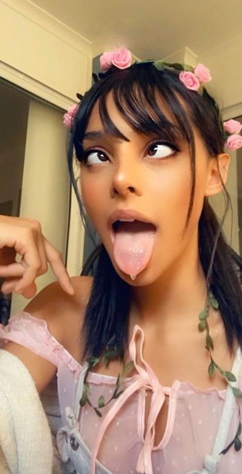 25P Angel Rhodes nude