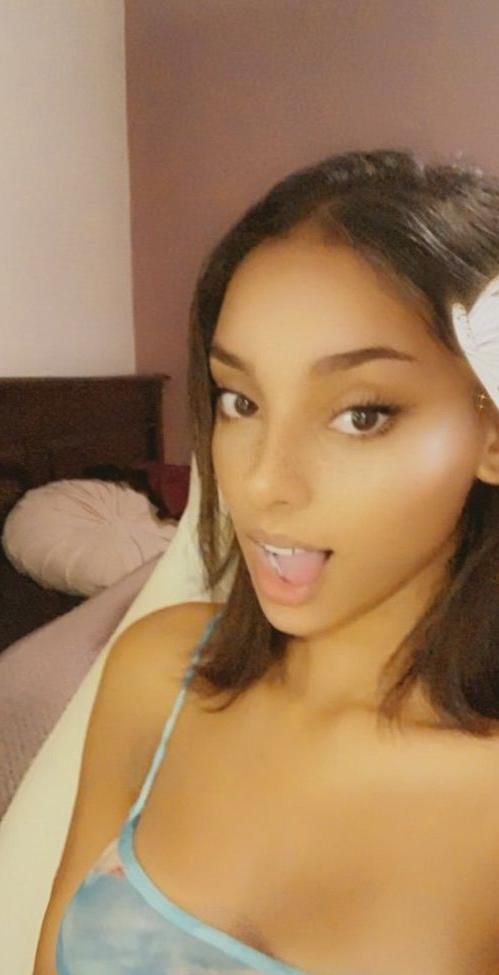 25P Angel Rhodes nude