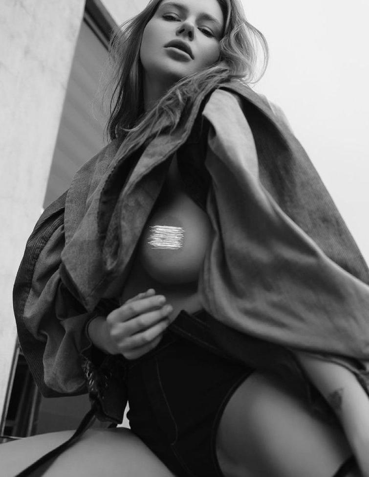 16P Viktoria Lipatova nude