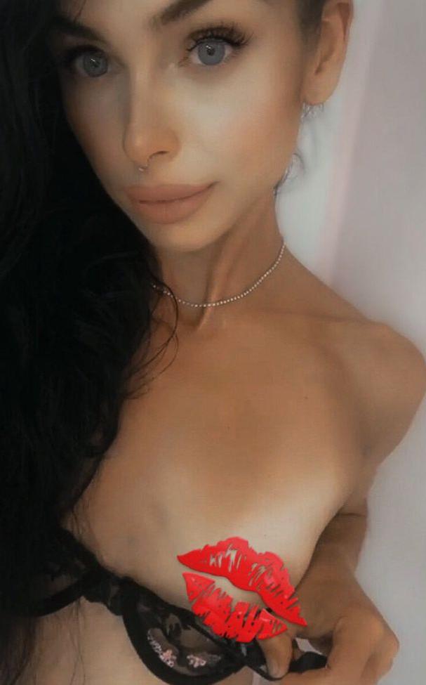 25P Spicypeach8 nude