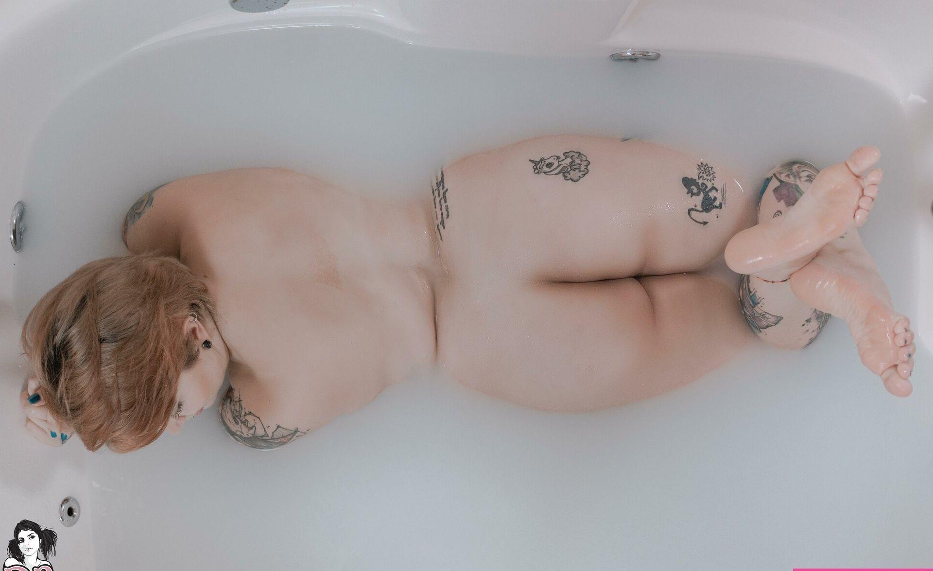 25P Truthfairy nude