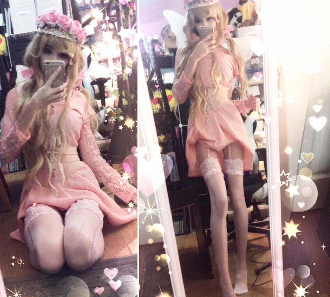 25P Faellu nude