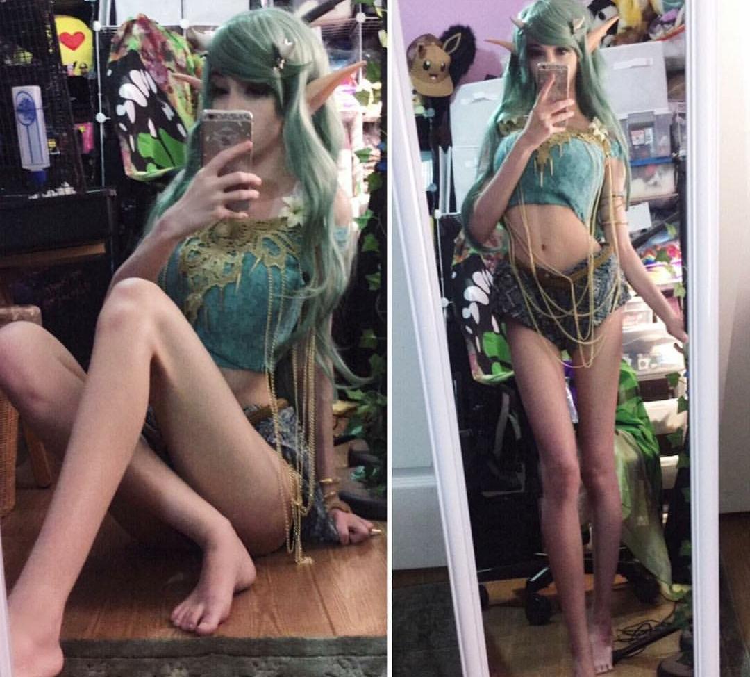 25P Faellu nude