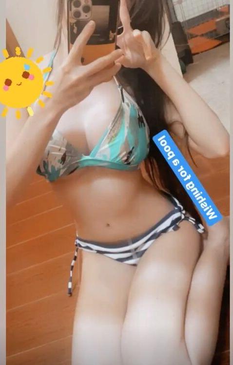 25P Faellu nude