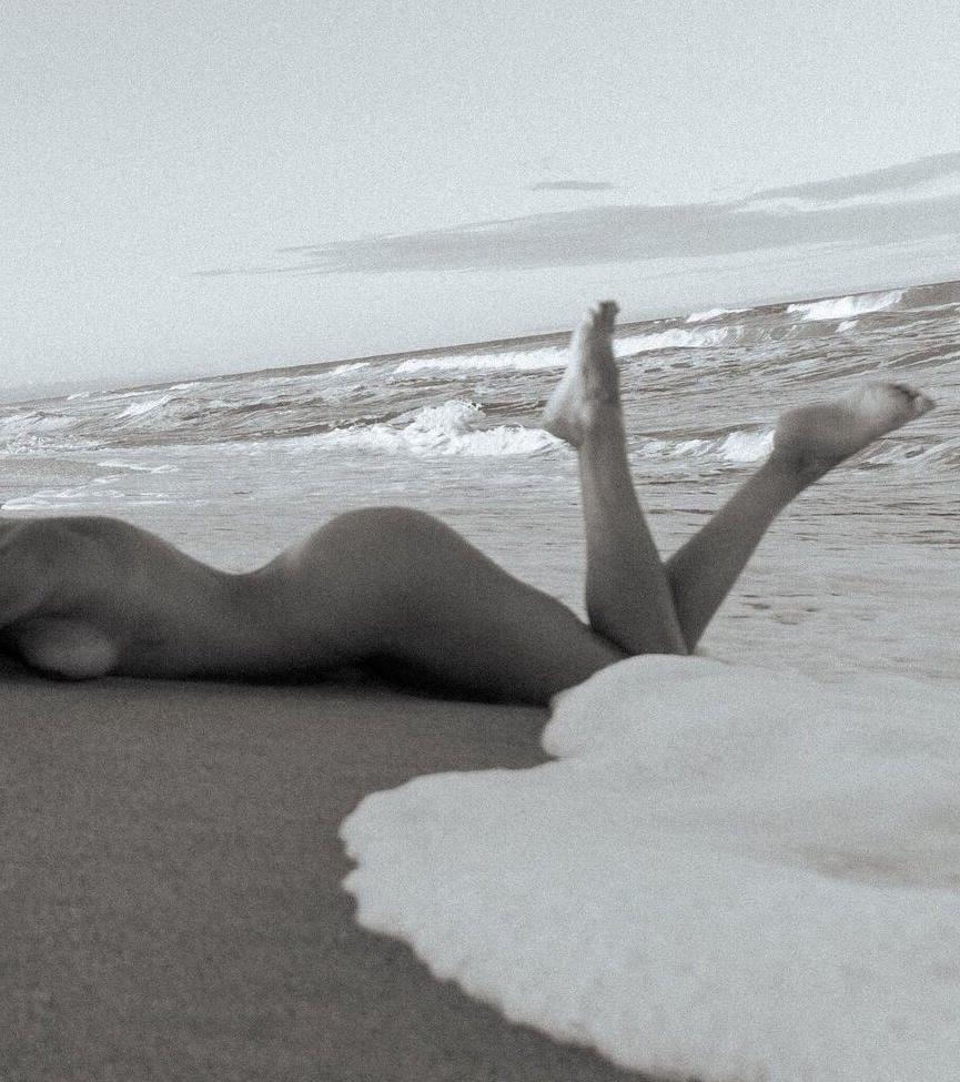 25P Mari Fioretti nude