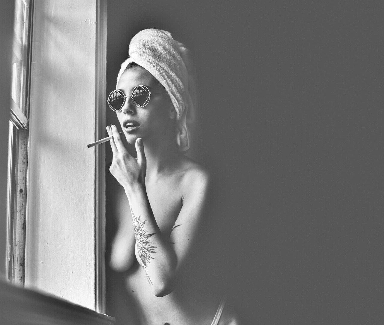 25P Jamie Stone nude