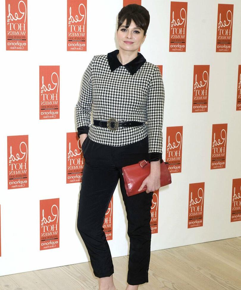 25P Gizzi Erskine nude