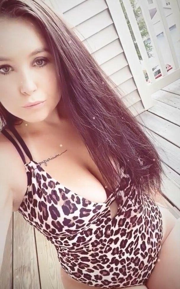 11P Selena USAF Babe nude