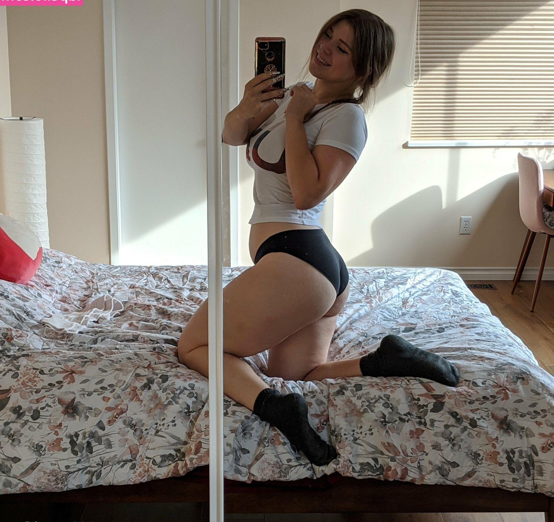 25P Naomioop nude