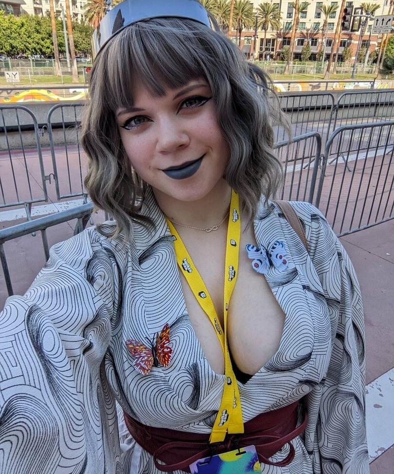 25P Naomioop nude