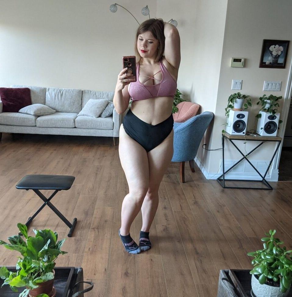 25P Naomioop nude