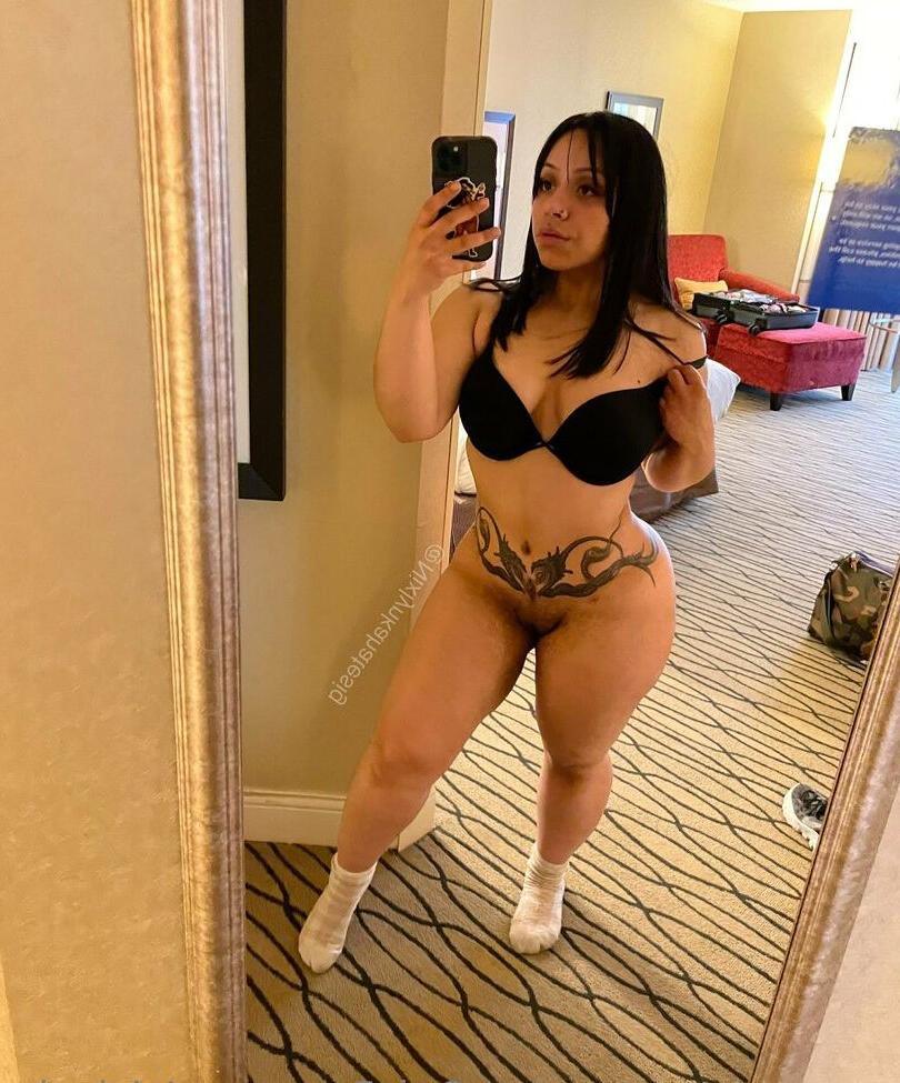25P Nixlynka nude