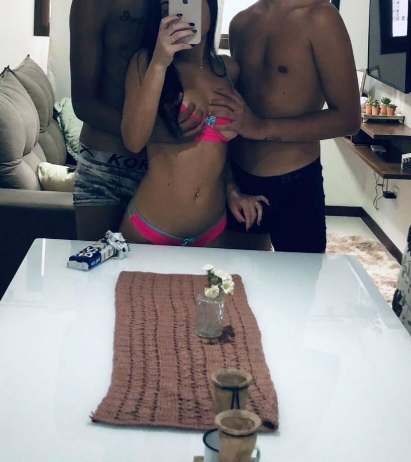 25P Casal Novinho BR nude