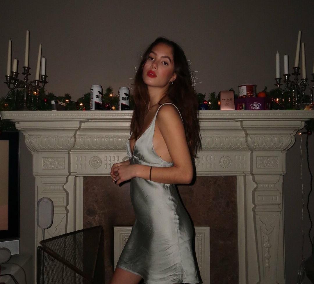 25P Saoirse Alicia Behzadi nude