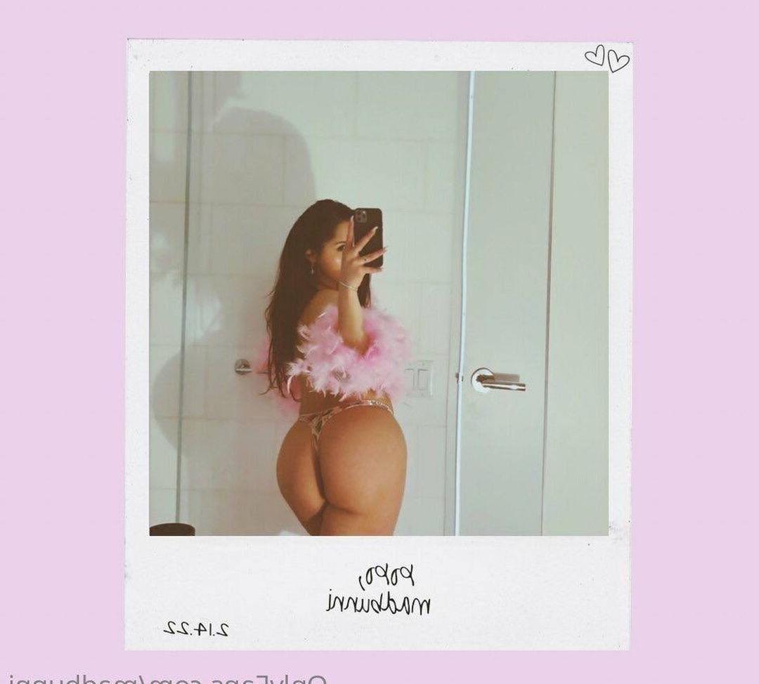 25P Madbunni nude