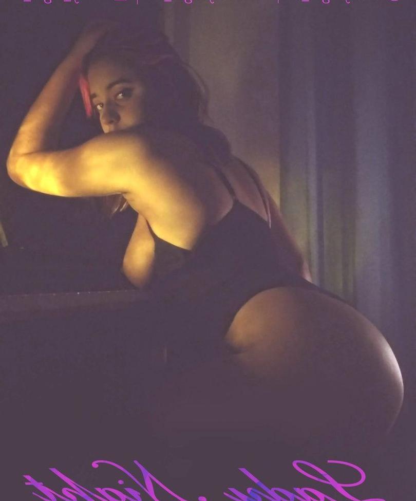 23P Beatriz Olivera nude