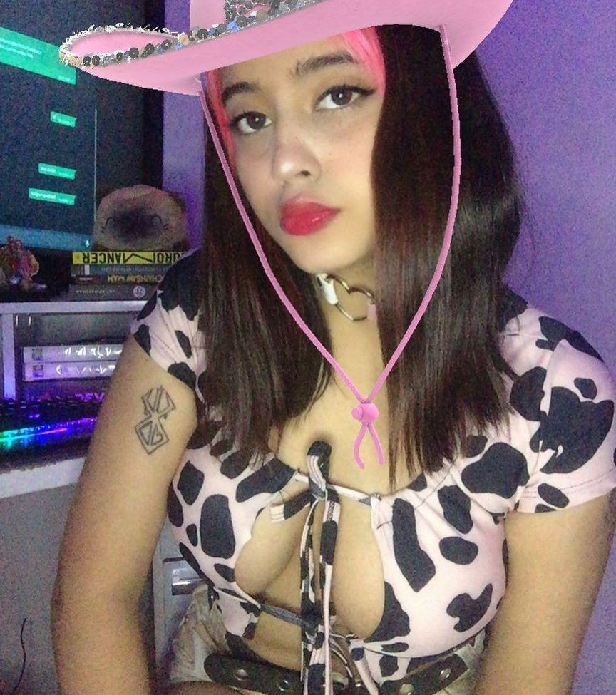 23P Beatriz Olivera nude