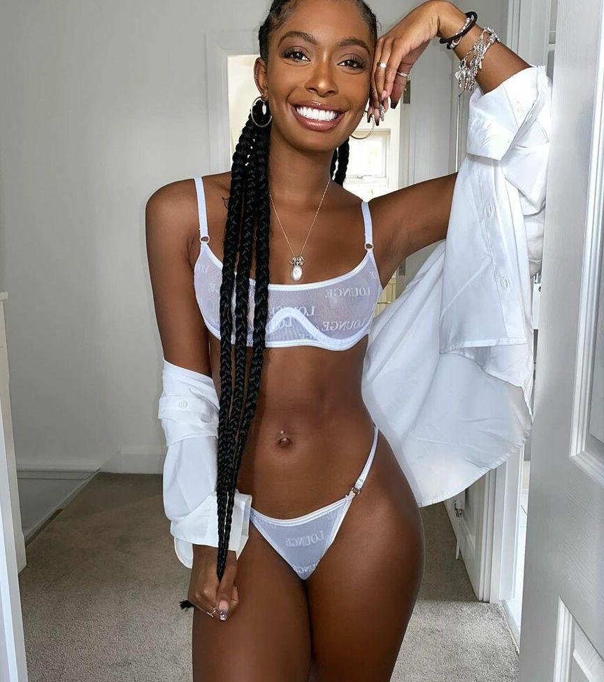 11P Jourdan Riane nude