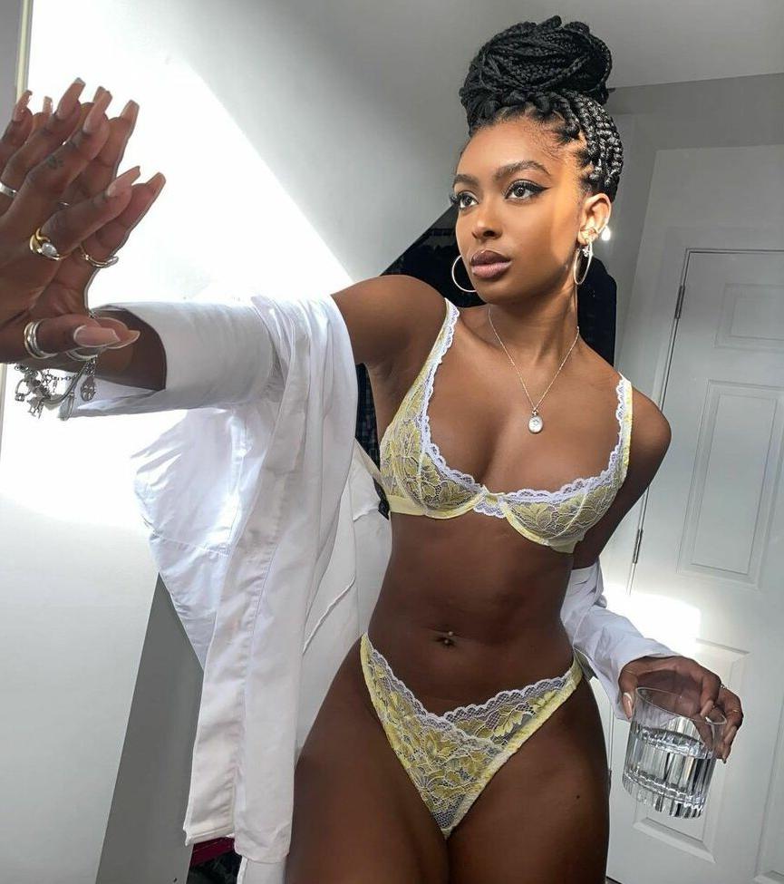 11P Jourdan Riane nude